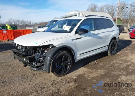 2024 Volkswagen Tiguan 2.0T Se R-Line Black z USA, uszkodzony, nr VIN 3VV8B7AX5RM197406